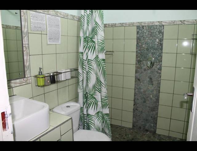 11 BEDROOM HOUSE FOR SALE IN KENSINGTON